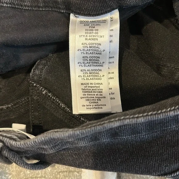 Good American Good Curve Black Jeans - Picture 7 of 7